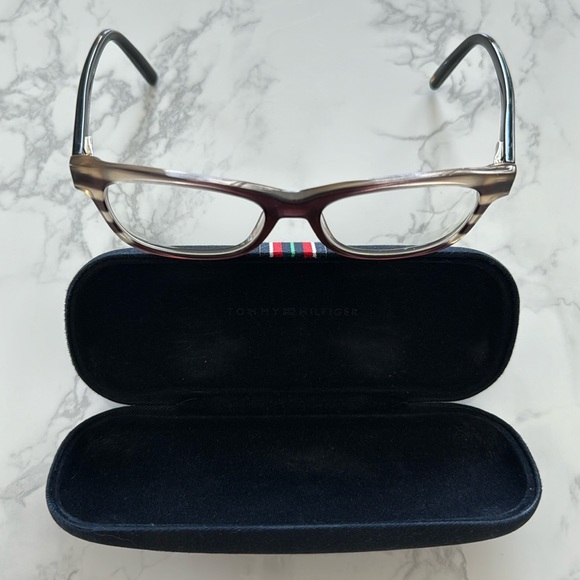 Tommy Hilfiger TH 1204 Eyeglasses Frames - Picture 3 of 3